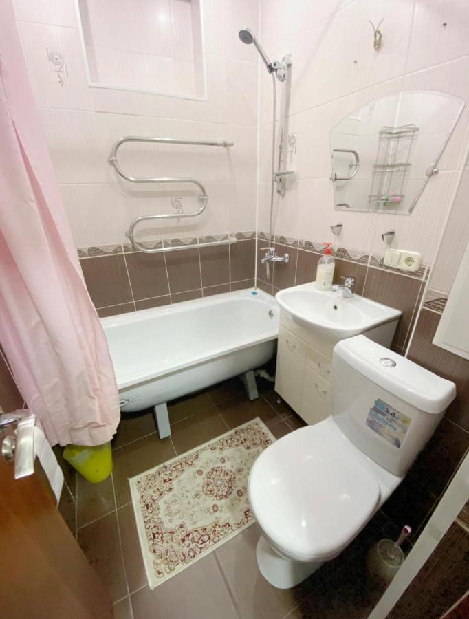 Apartments Ahmetova 6 32 Almati Kültér fotó